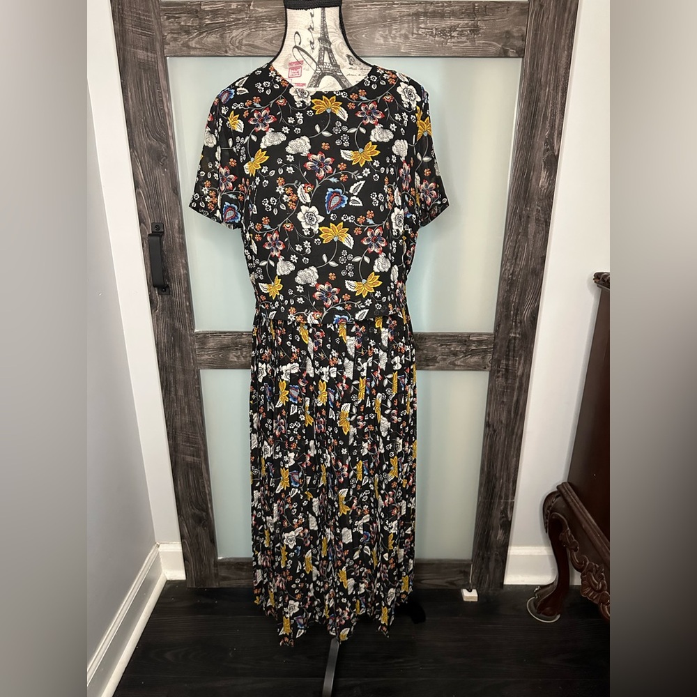 re:named Black Floral Midi Dress